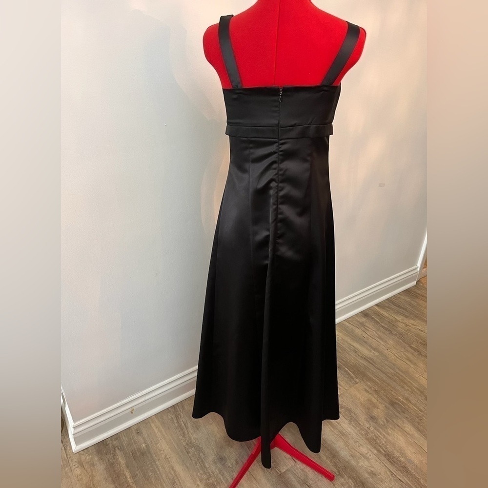 Melanie Lyne Tuxedo Dress With Peekaboo White Shirt. - Picture 2 of 8